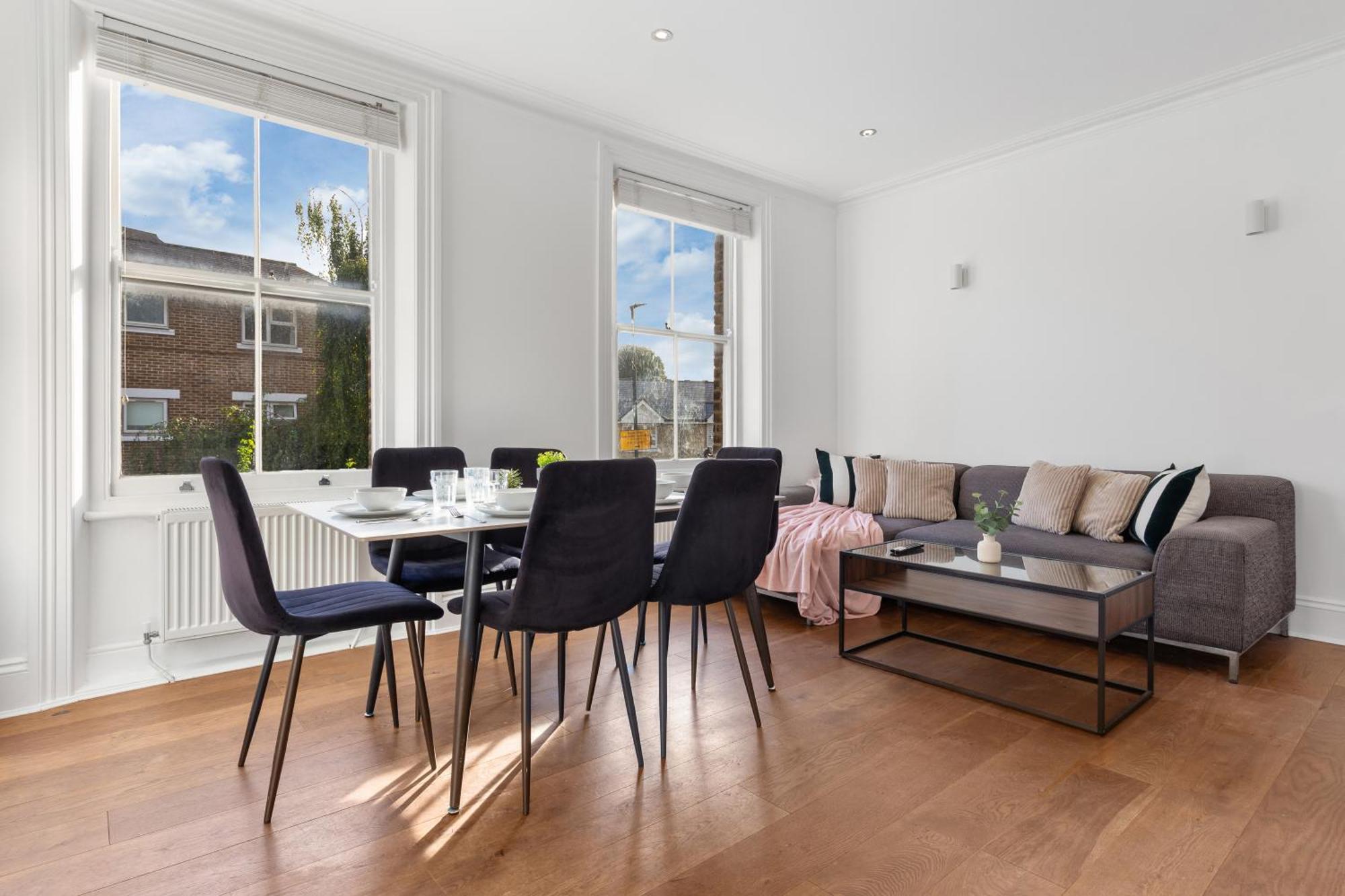 Luxury 4 Bedroom Flat With Stunning Shard View From Terrace In Central London! Next To Station, Sleeps 9 Buitenkant foto