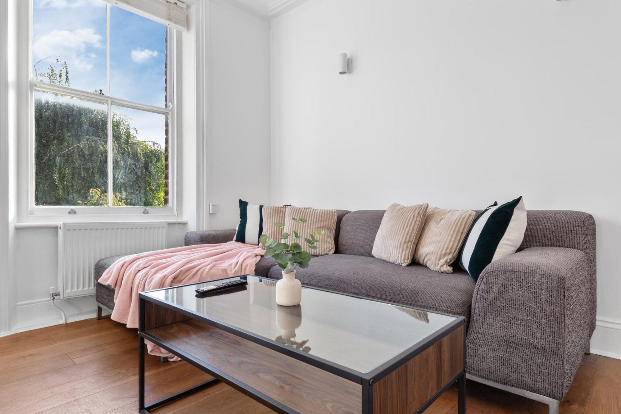 Luxury 4 Bedroom Flat With Stunning Shard View From Terrace In Central London! Next To Station, Sleeps 9 Buitenkant foto