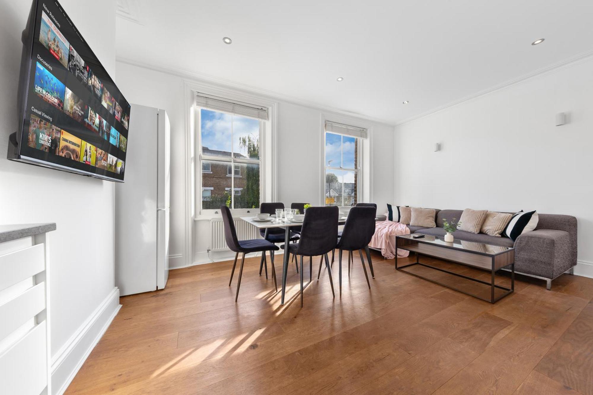 Luxury 4 Bedroom Flat With Stunning Shard View From Terrace In Central London! Next To Station, Sleeps 9 Buitenkant foto
