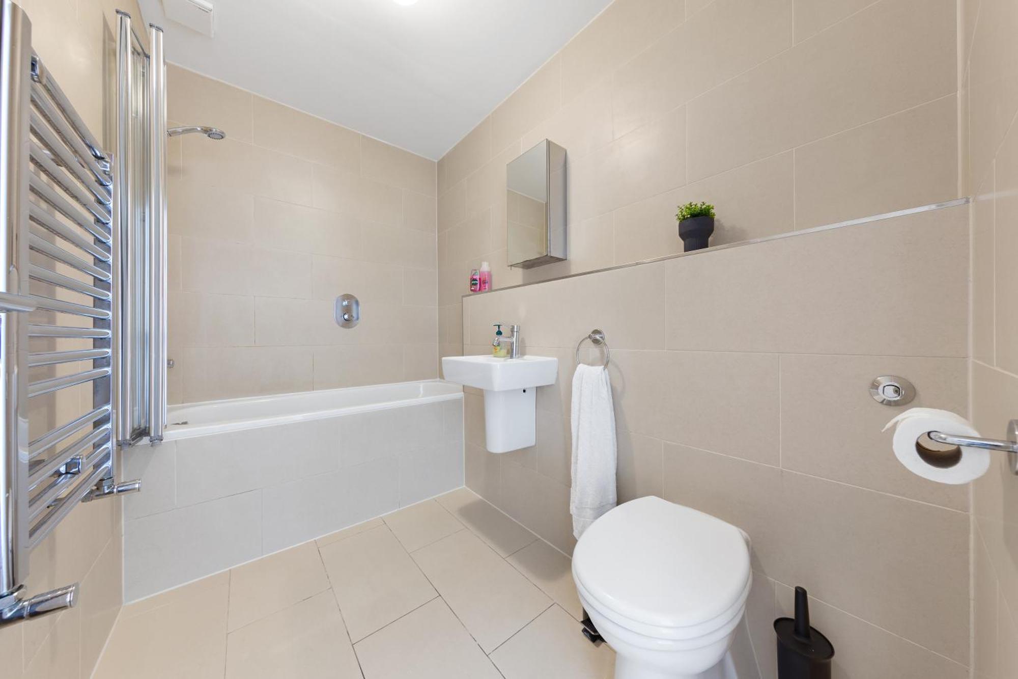 Luxury 4 Bedroom Flat With Stunning Shard View From Terrace In Central London! Next To Station, Sleeps 9 Buitenkant foto