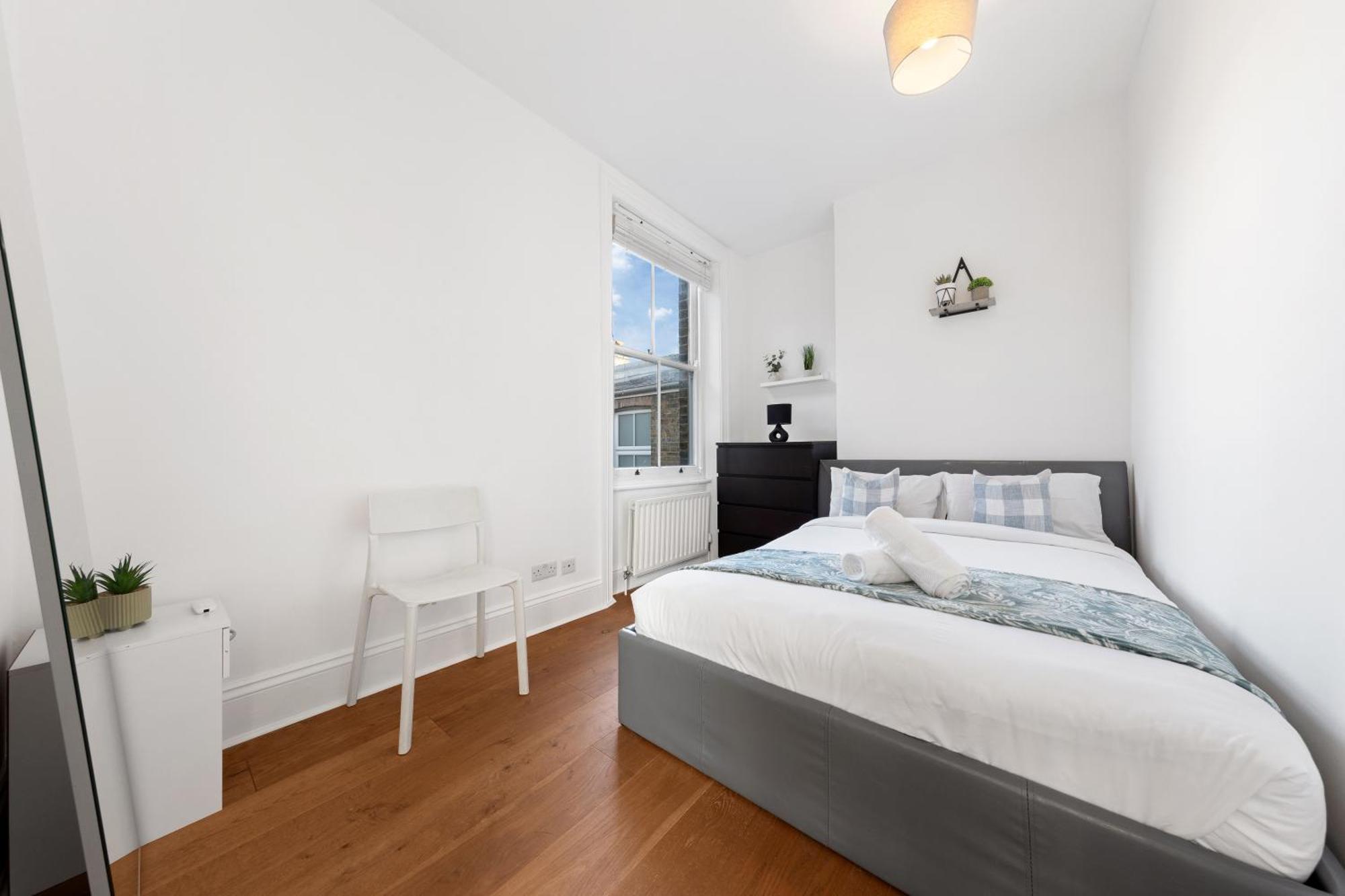 Luxury 4 Bedroom Flat With Stunning Shard View From Terrace In Central London! Next To Station, Sleeps 9 Buitenkant foto