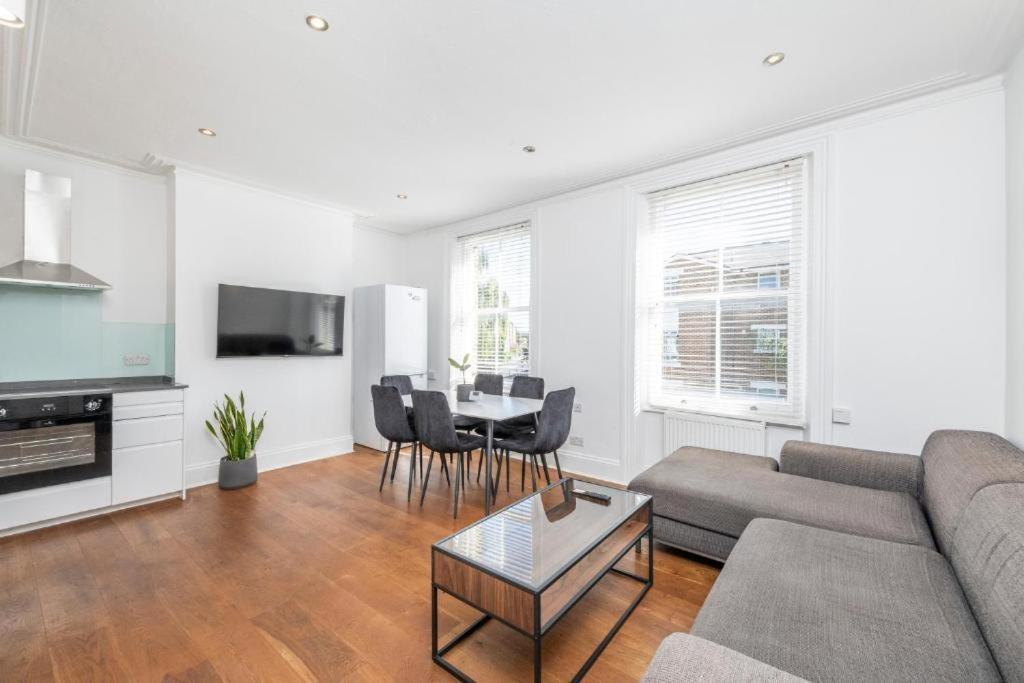 Luxury 4 Bedroom Flat With Stunning Shard View From Terrace In Central London! Next To Station, Sleeps 9 Kamer foto