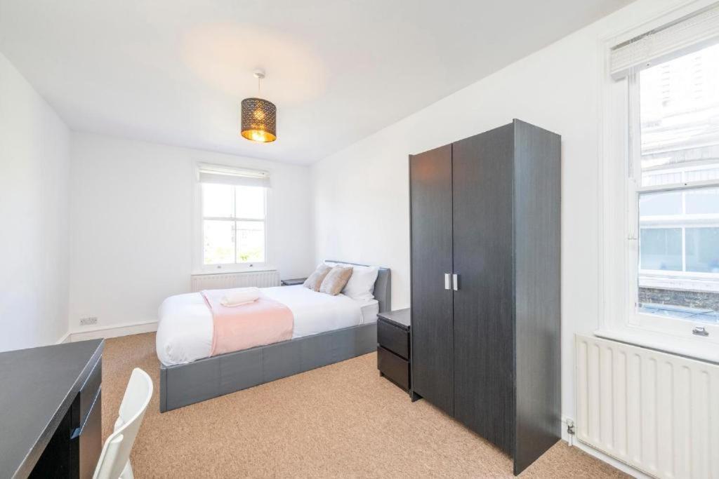 Luxury 4 Bedroom Flat With Stunning Shard View From Terrace In Central London! Next To Station, Sleeps 9 Kamer foto